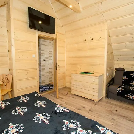 Na Brzyzku Z Jacuzzi I Widokiem شاليه *