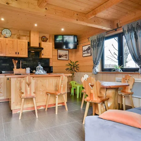 Na Brzyzku Z Jacuzzi I Widokiem Na Gory