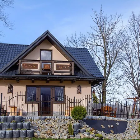 Na Brzyzku Z Jacuzzi I Widokiem Na Gory