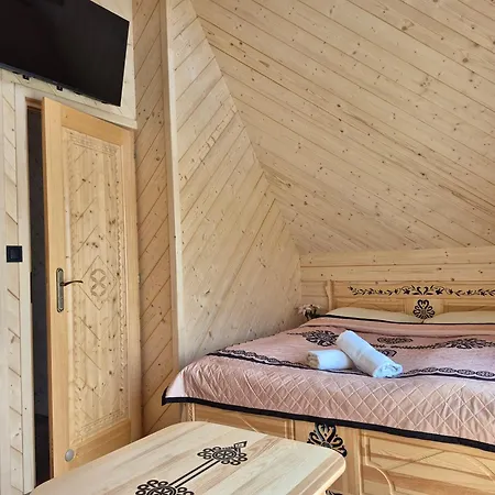 Na Brzyzku Z Jacuzzi I Widokiem Na Góry Chalé Zakopane