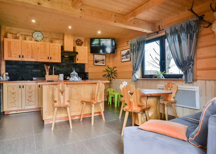 Na Brzyzku Z Jacuzzi I Widokiem Na Gory